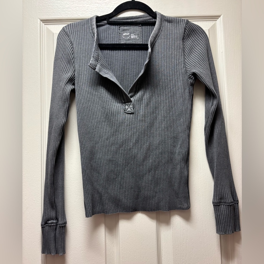 Gray Ribbed Long Sleeve Top